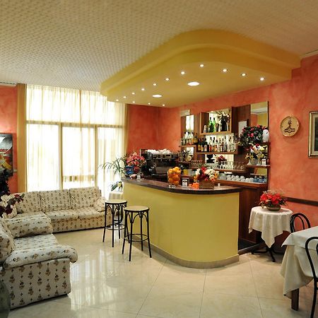Zenith Hotel Монтекатини Терме Екстериор снимка