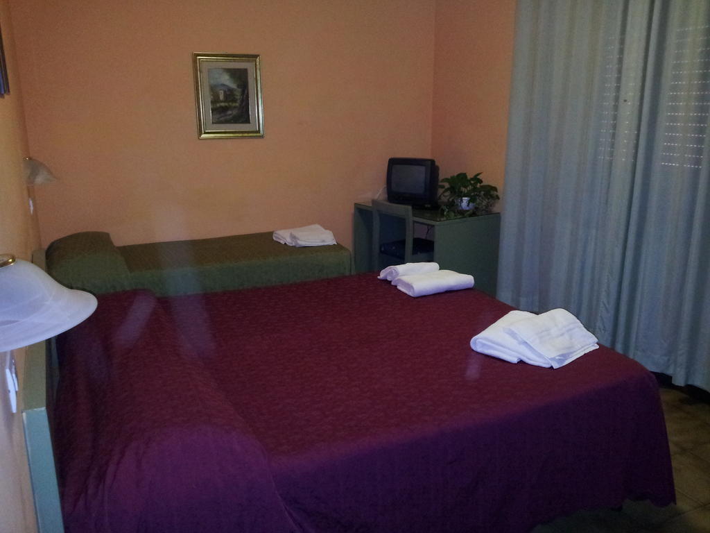 Zenith Hotel Монтекатини Терме Стая снимка