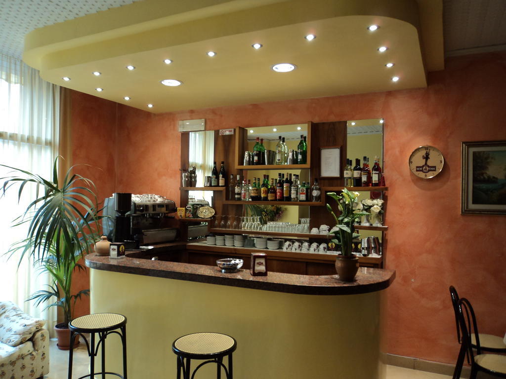Zenith Hotel Монтекатини Терме Екстериор снимка