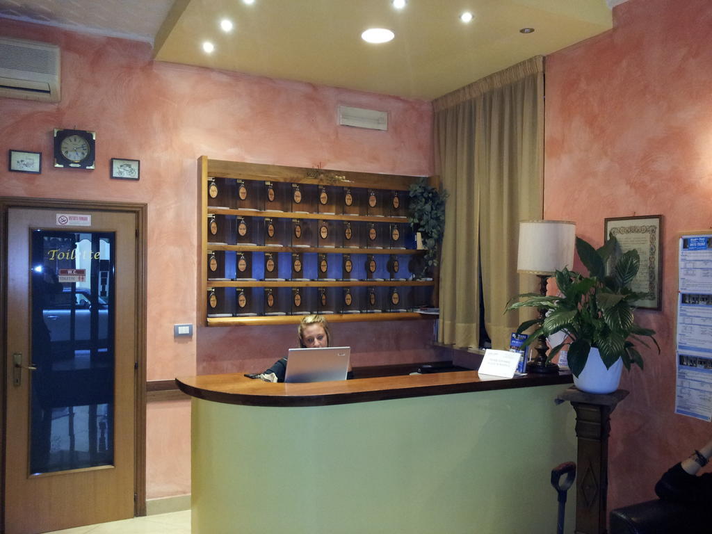 Zenith Hotel Монтекатини Терме Екстериор снимка