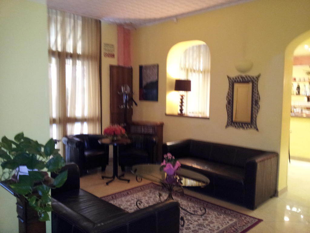 Zenith Hotel Монтекатини Терме Екстериор снимка